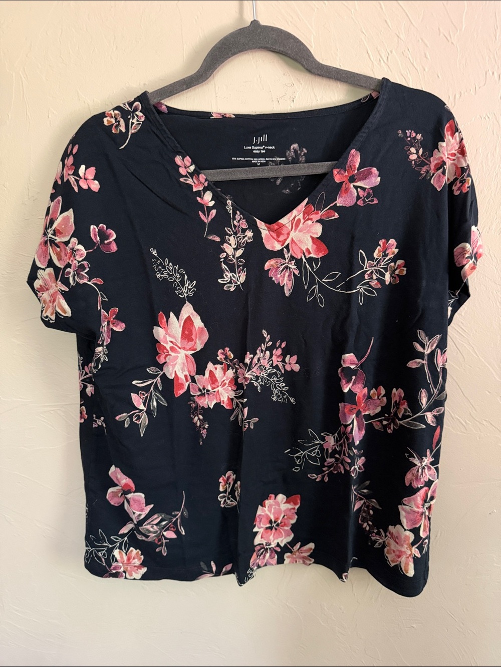 J. Jill Navy Short Sleeve V-Neck Top with Pink Floral Print
